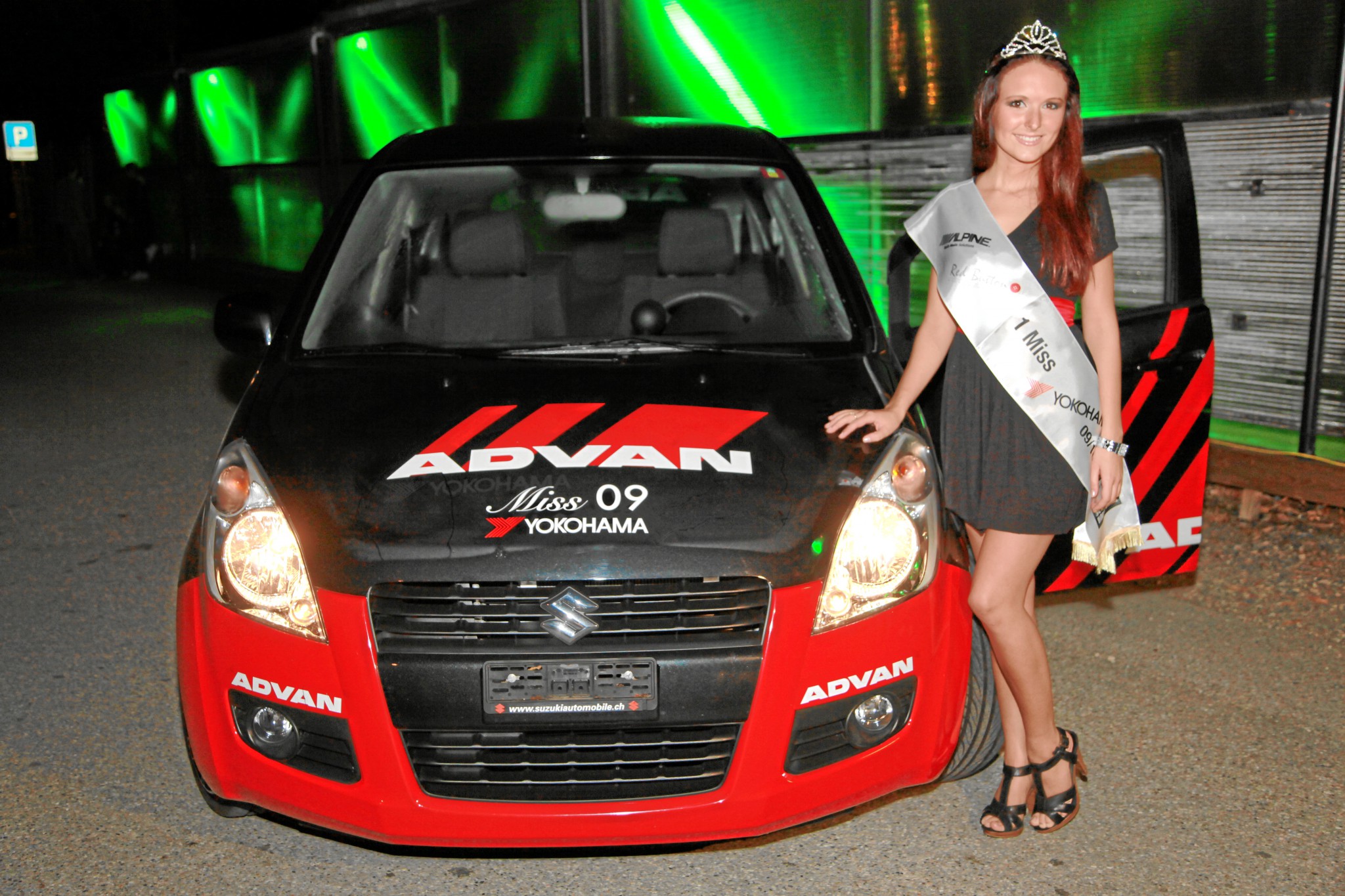 Frohe Weihnachten und einen guten Rutsch – Miss Yokohama Schweiz